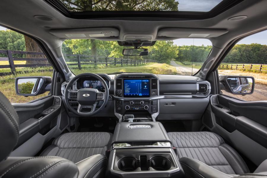 Торпедо Ford F-150 Limited SuperCrew 2020 года  (фото 9 из 20)